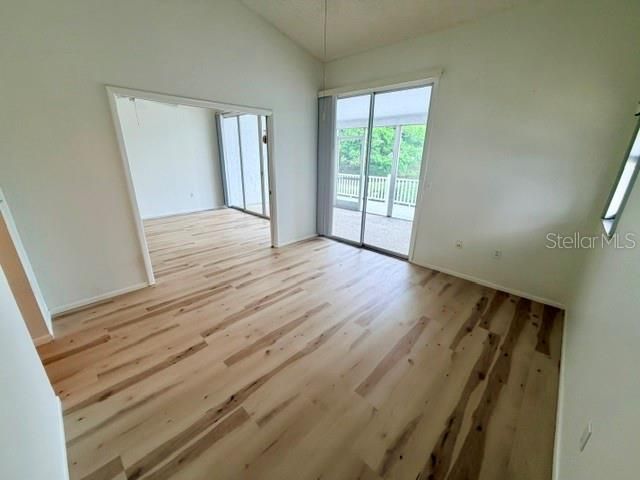 For Sale: $339,500 (2 beds, 2 baths, 1132 Square Feet)