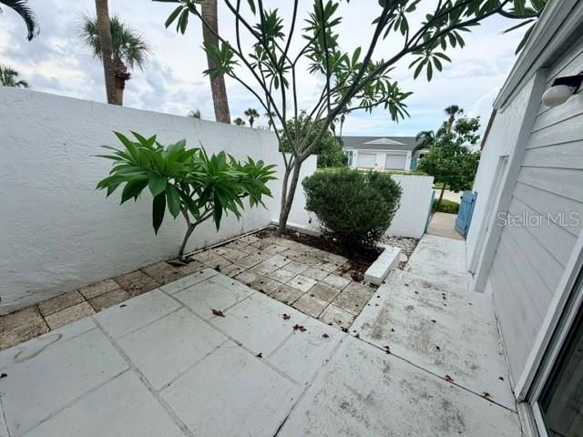For Sale: $339,500 (2 beds, 2 baths, 1132 Square Feet)