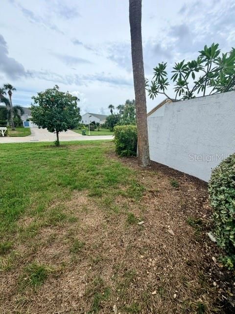 For Sale: $339,500 (2 beds, 2 baths, 1132 Square Feet)