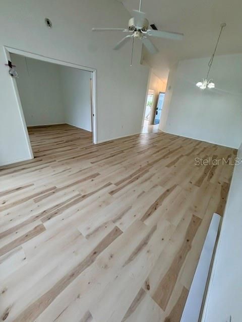 For Sale: $339,500 (2 beds, 2 baths, 1132 Square Feet)