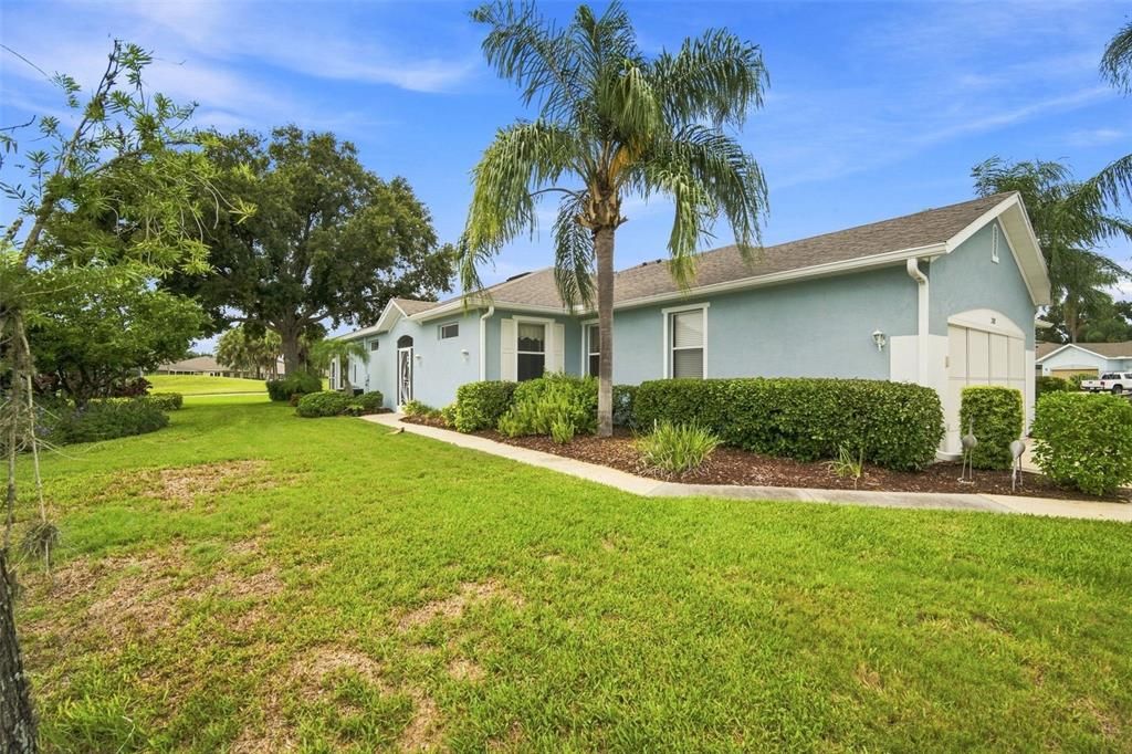 Activo con contrato: $235,000 (3 camas, 2 baños, 1301 Pies cuadrados)