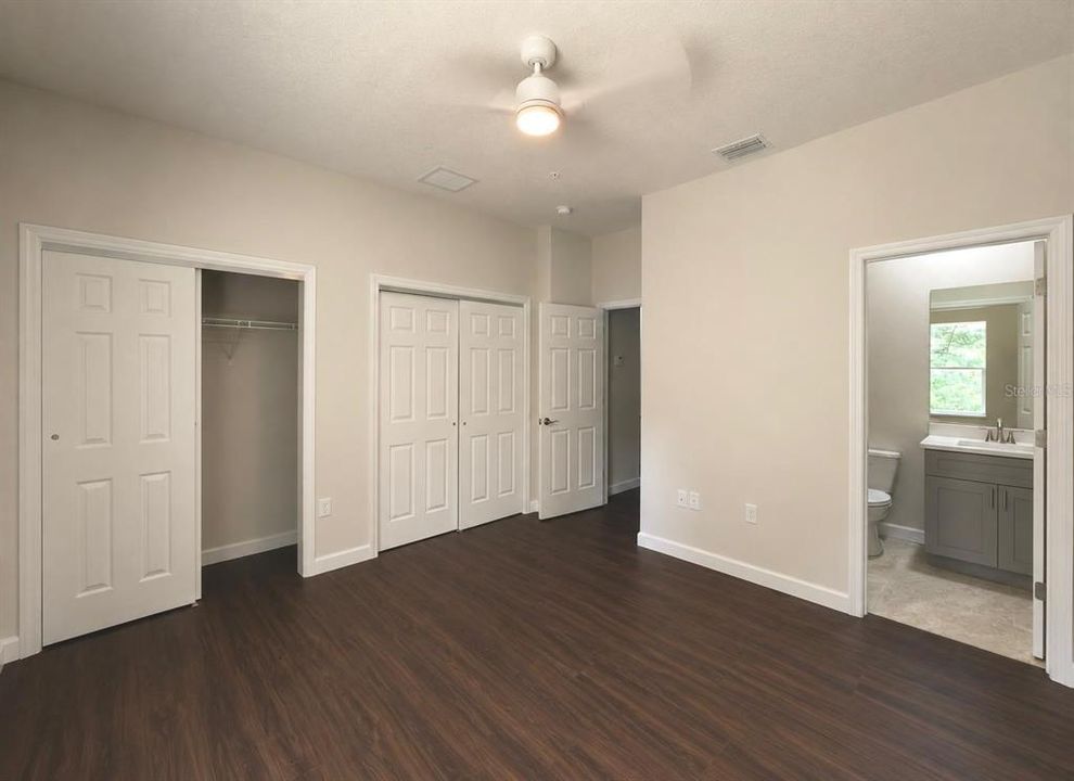 For Rent: $1,595 (3 beds, 3 baths, 1352 Square Feet)
