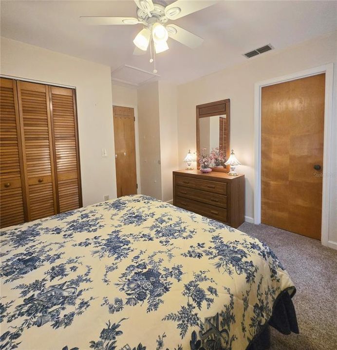 En Venta: $180,000 (2 camas, 2 baños, 880 Pies cuadrados)
