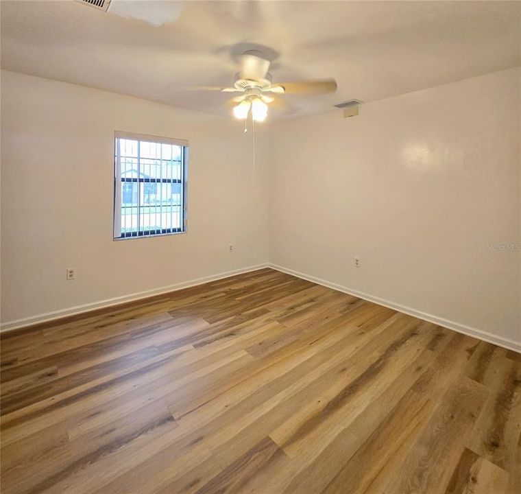 En Venta: $180,000 (2 camas, 2 baños, 880 Pies cuadrados)