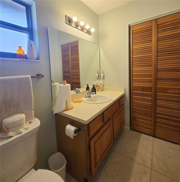 En Venta: $180,000 (2 camas, 2 baños, 880 Pies cuadrados)