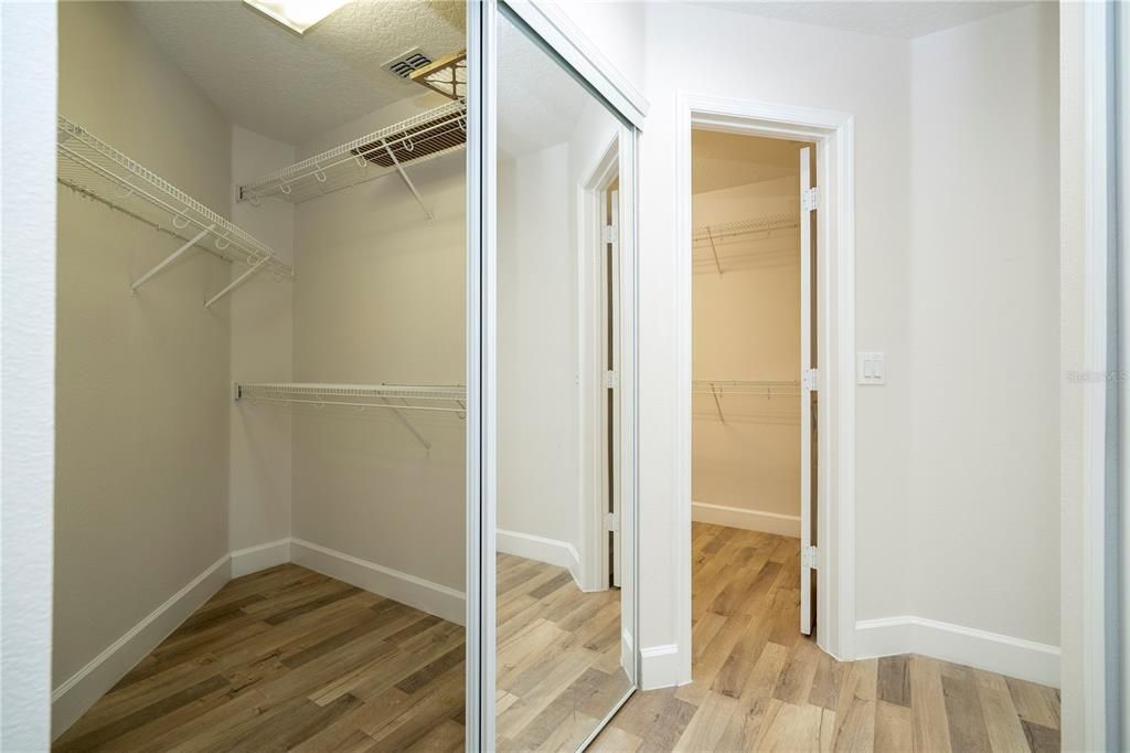 На продажу: $927,000 (6 спален, 3 ванн, 3567 Квадратных фут)