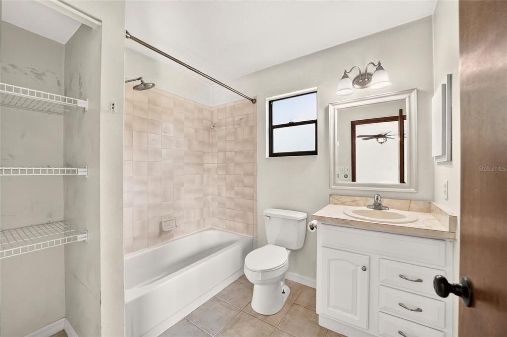 For Sale: $280,000 (3 beds, 2 baths, 1482 Square Feet)