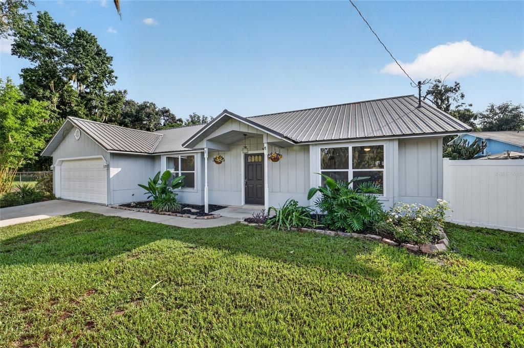 For Sale: $280,000 (3 beds, 2 baths, 1482 Square Feet)