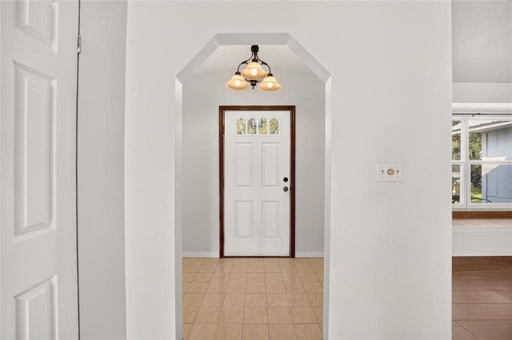 For Sale: $280,000 (3 beds, 2 baths, 1482 Square Feet)