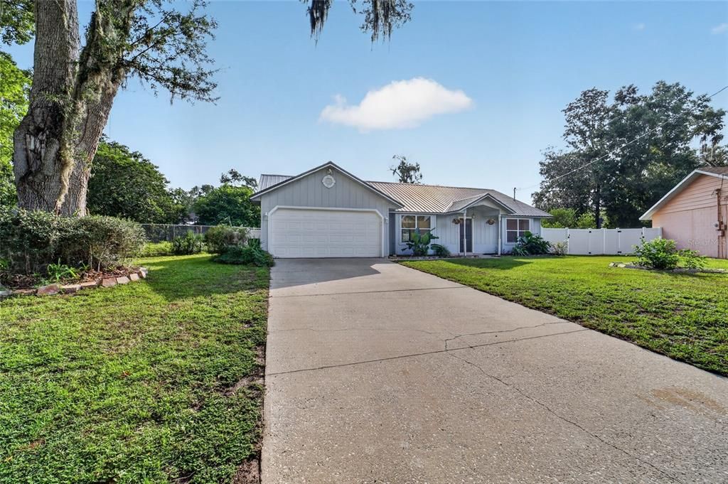 For Sale: $280,000 (3 beds, 2 baths, 1482 Square Feet)