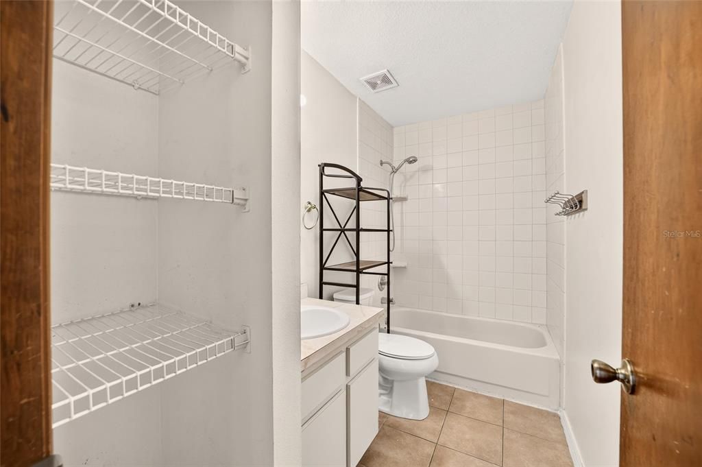 For Sale: $280,000 (3 beds, 2 baths, 1482 Square Feet)