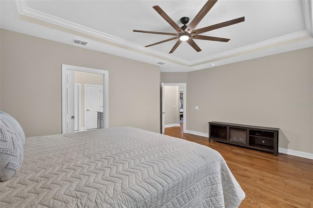 Active With Contract: $459,000 (3 beds, 3 baths, 2530 Square Feet)