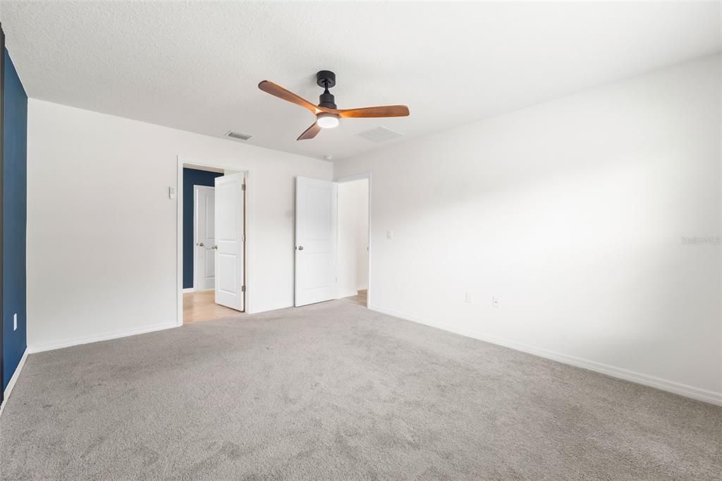 For Sale: $329,900 (4 beds, 2 baths, 1768 Square Feet)