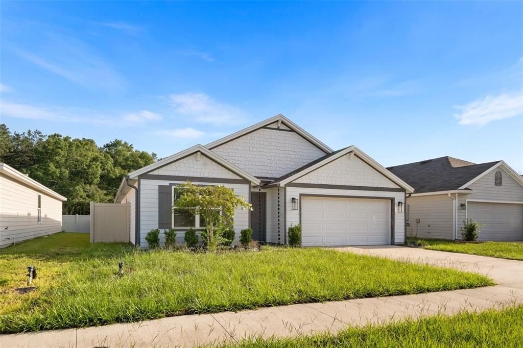For Sale: $329,900 (4 beds, 2 baths, 1768 Square Feet)