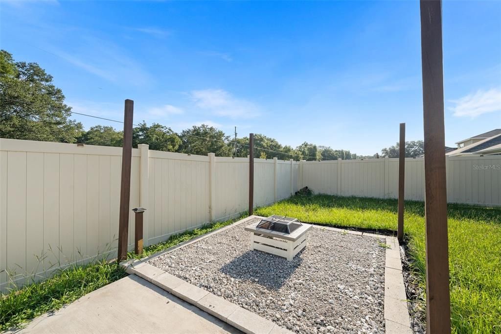 For Sale: $329,900 (4 beds, 2 baths, 1768 Square Feet)