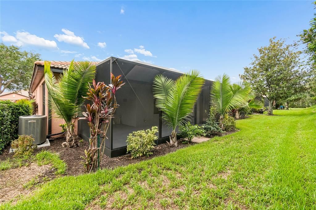 Active With Contract: $259,900 (2 beds, 2 baths, 1393 Square Feet)