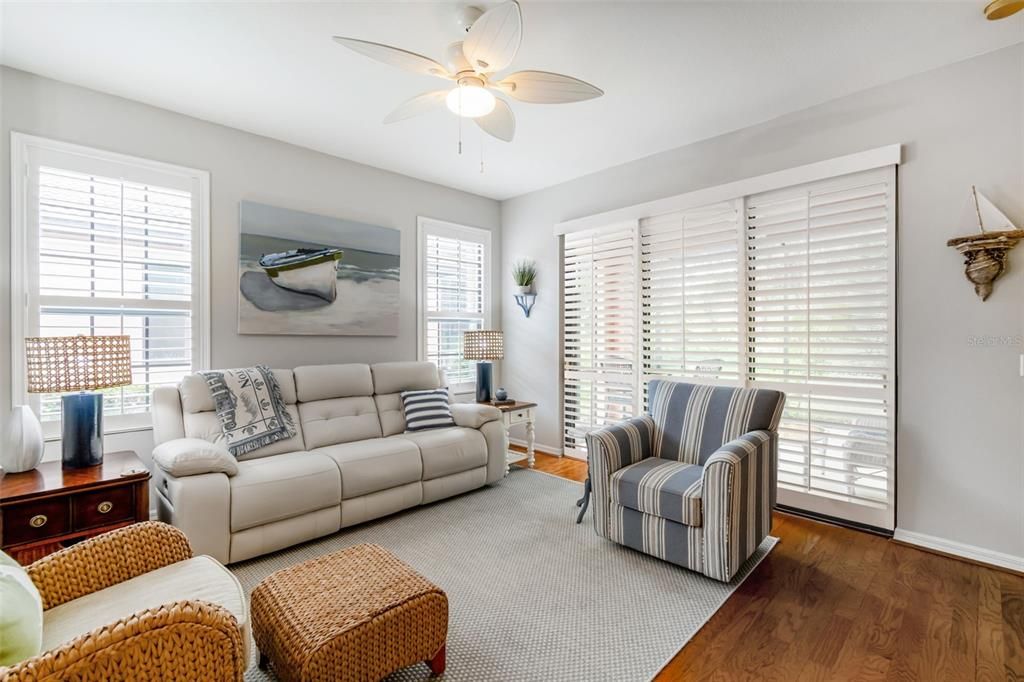 Active With Contract: $259,900 (2 beds, 2 baths, 1393 Square Feet)