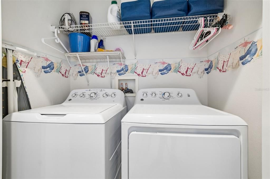 Active With Contract: $259,900 (2 beds, 2 baths, 1393 Square Feet)