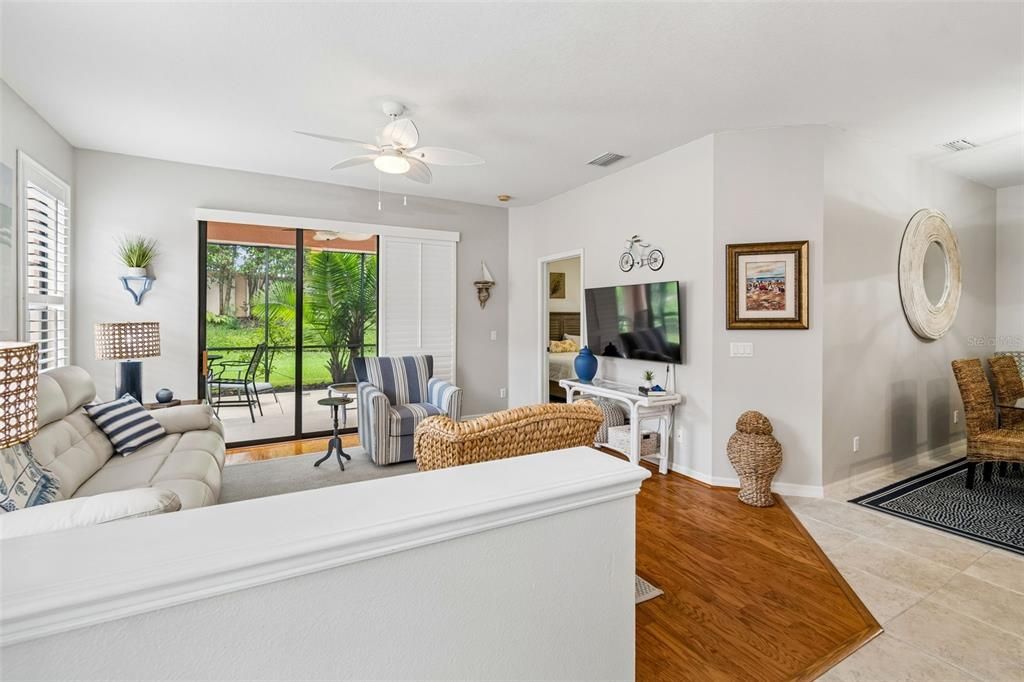 Active With Contract: $259,900 (2 beds, 2 baths, 1393 Square Feet)
