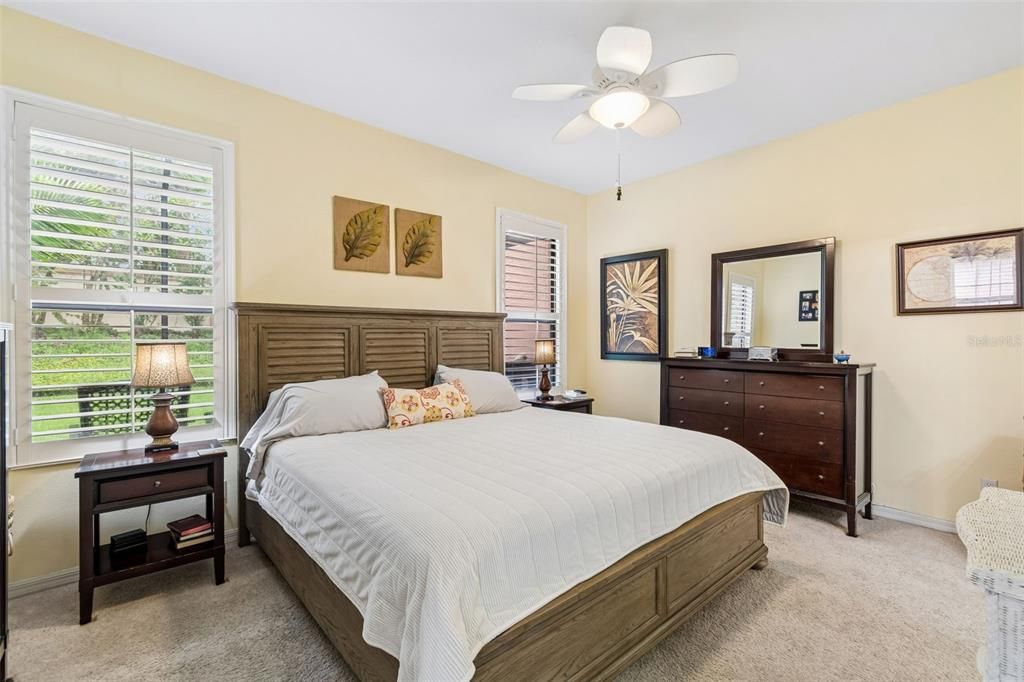 Active With Contract: $259,900 (2 beds, 2 baths, 1393 Square Feet)