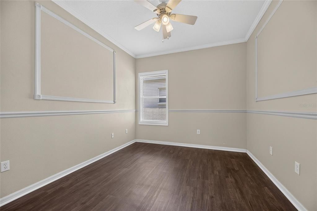 For Sale: $443,950 (4 beds, 2 baths, 1946 Square Feet)