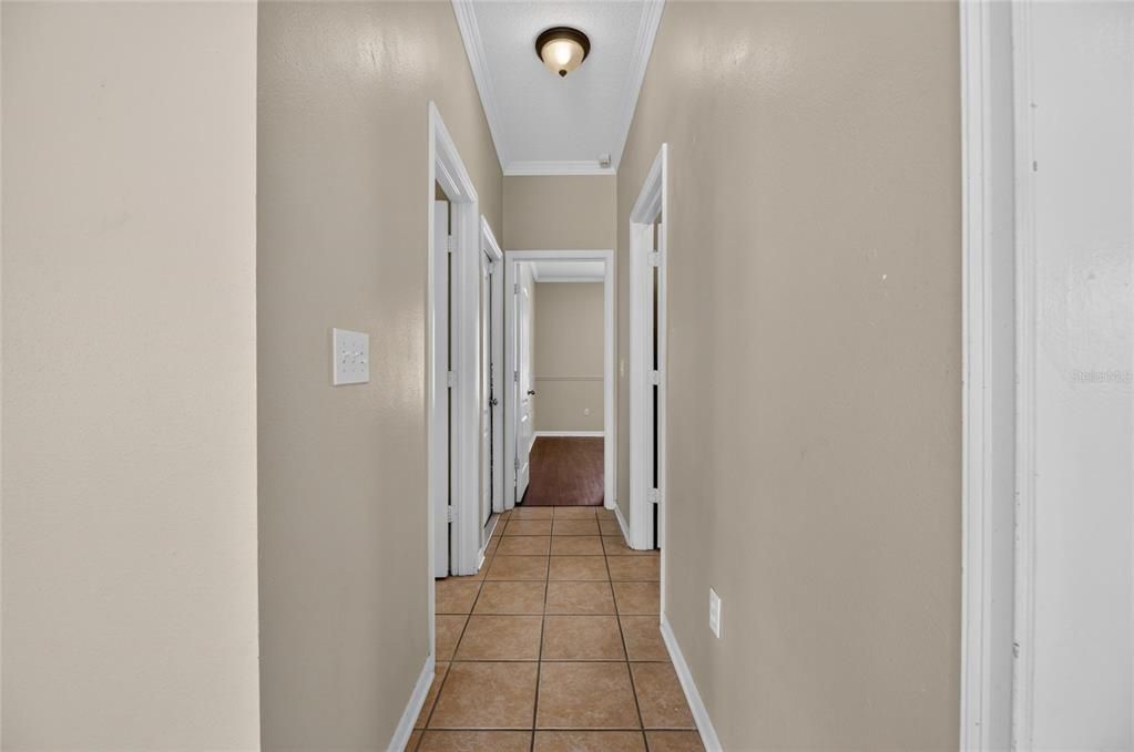 For Sale: $443,950 (4 beds, 2 baths, 1946 Square Feet)
