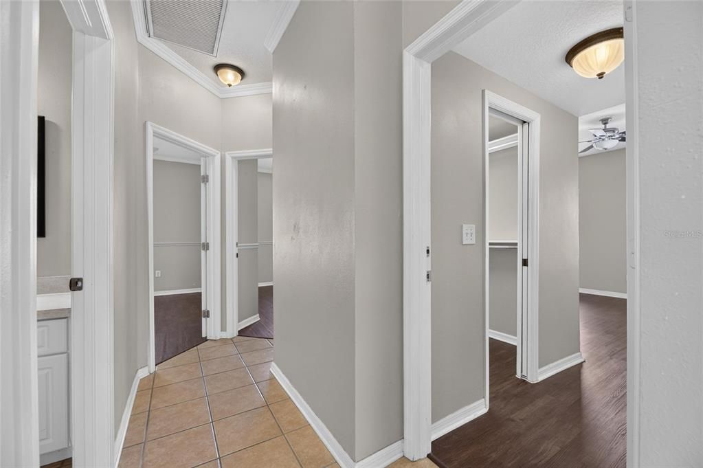 For Sale: $443,950 (4 beds, 2 baths, 1946 Square Feet)