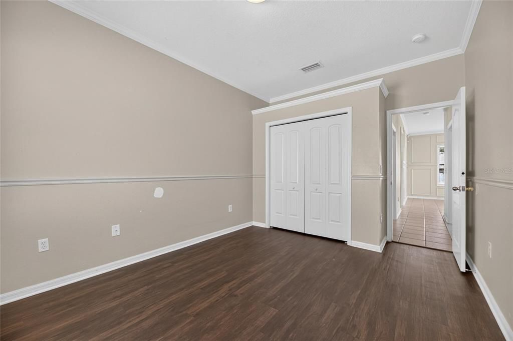 For Sale: $443,950 (4 beds, 2 baths, 1946 Square Feet)