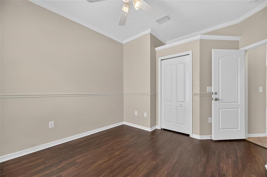 For Sale: $443,950 (4 beds, 2 baths, 1946 Square Feet)