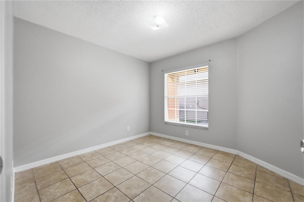 For Sale: $345,000 (3 beds, 2 baths, 1684 Square Feet)