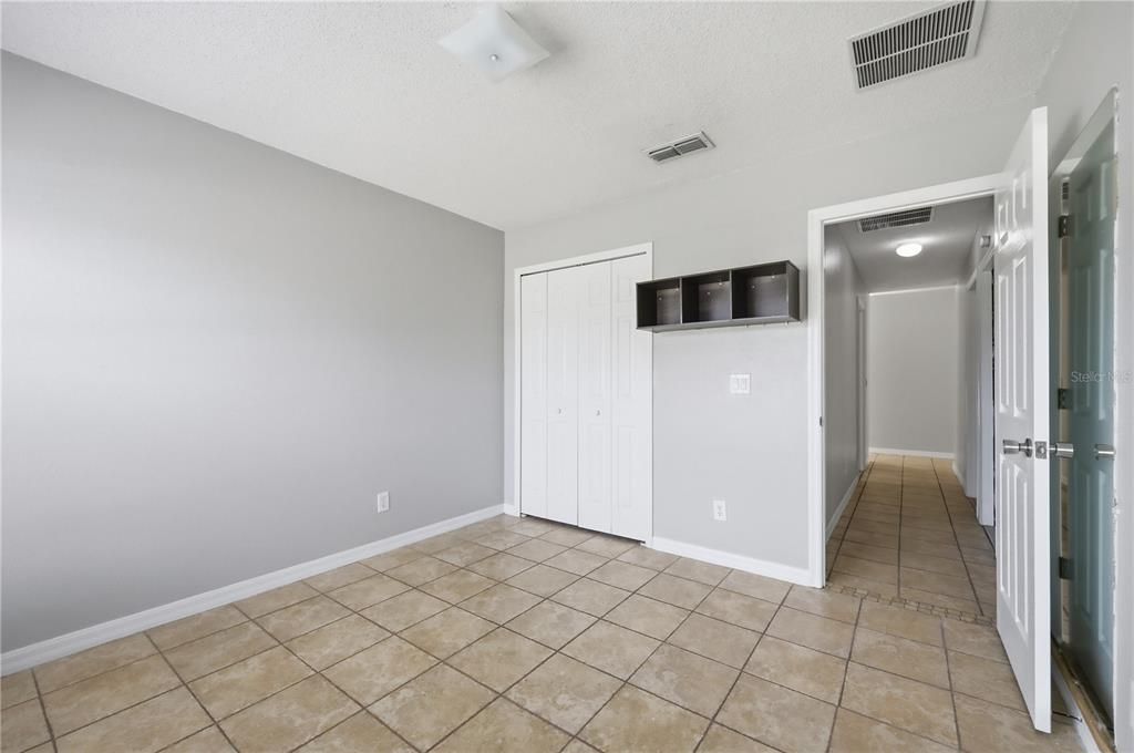 For Sale: $345,000 (3 beds, 2 baths, 1684 Square Feet)