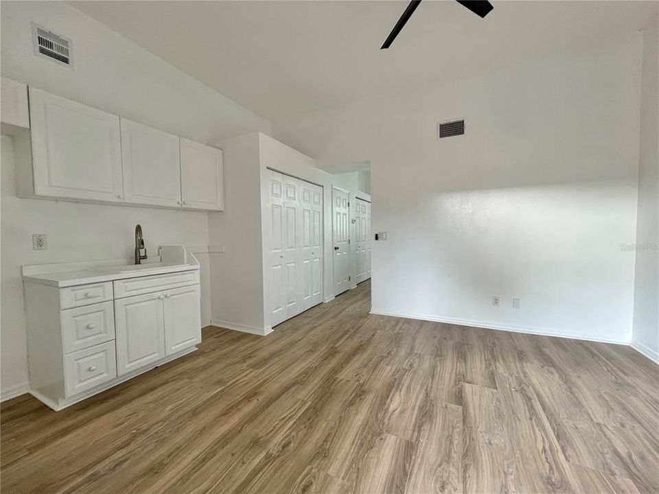 For Sale: $374,900 (3 beds, 2 baths, 1650 Square Feet)