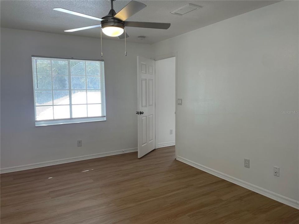 For Sale: $374,900 (3 beds, 2 baths, 1650 Square Feet)