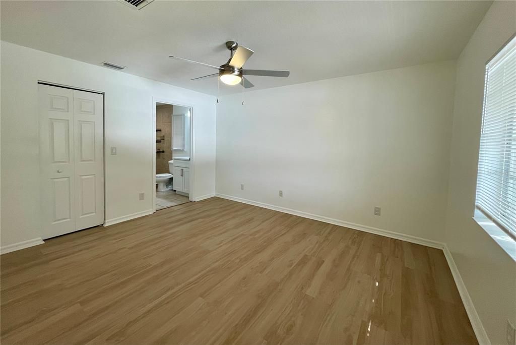 For Sale: $374,900 (3 beds, 2 baths, 1650 Square Feet)