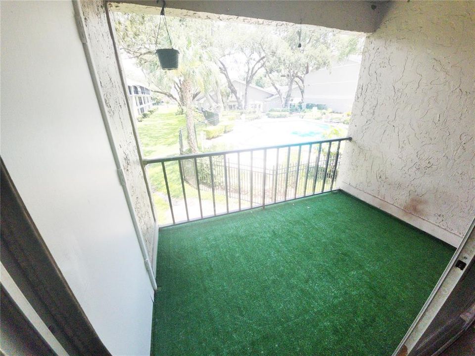 For Rent: $1,650 (2 beds, 1 baths, 1098 Square Feet)
