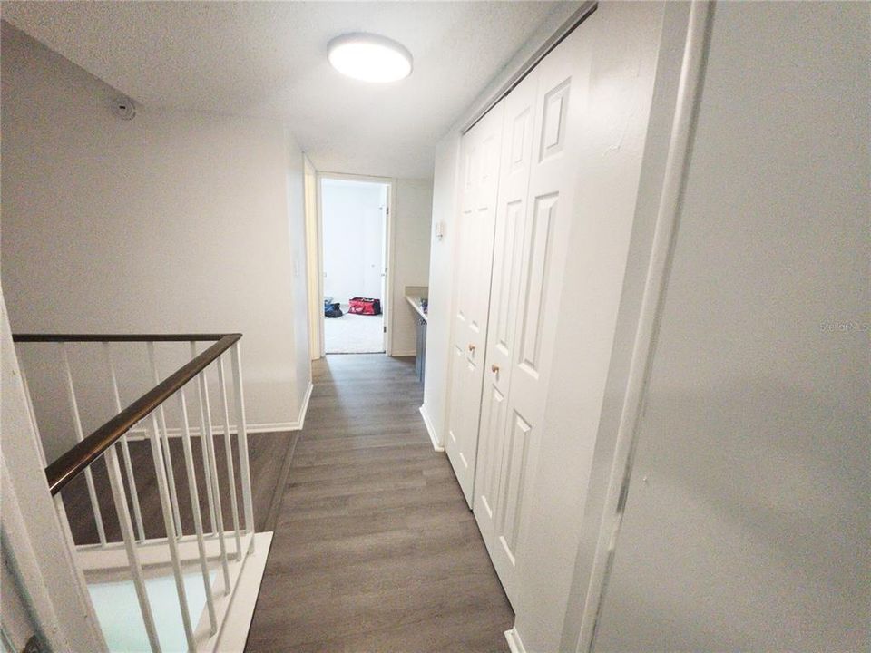 For Rent: $1,650 (2 beds, 1 baths, 1098 Square Feet)