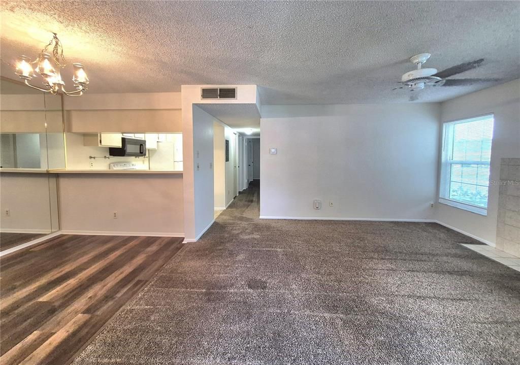 For Rent: $1,500 (2 beds, 2 baths, 900 Square Feet)