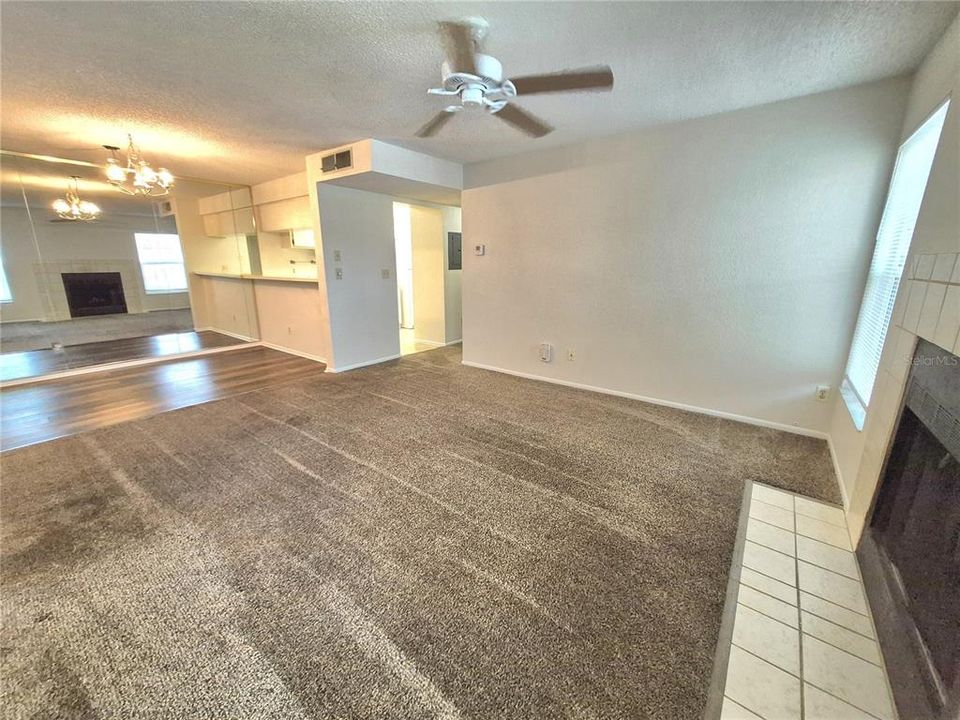 For Rent: $1,500 (2 beds, 2 baths, 900 Square Feet)