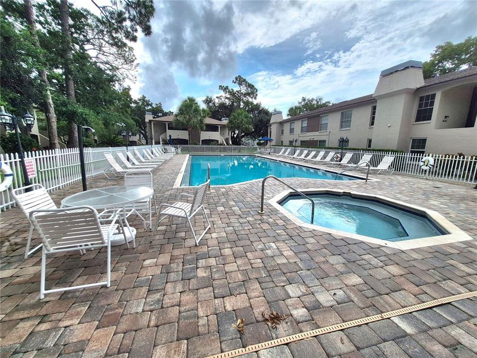 For Rent: $1,500 (2 beds, 2 baths, 900 Square Feet)