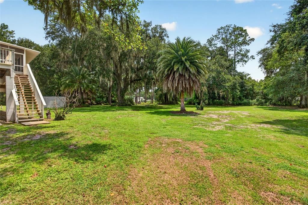 For Sale: $5,999,000 (3 beds, 2 baths, 1872 Square Feet)