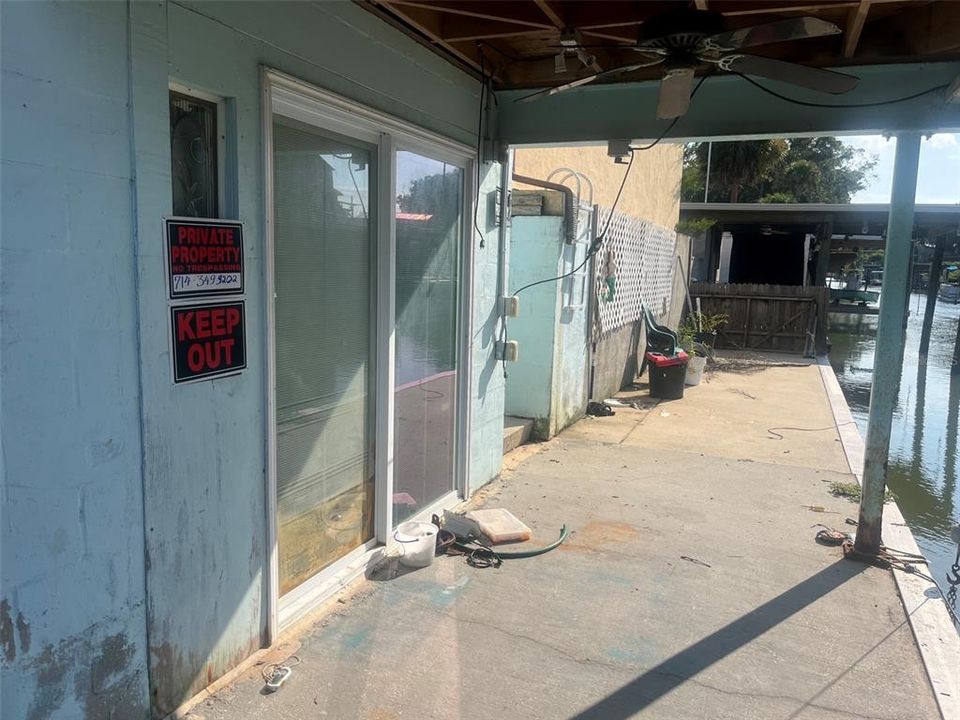 For Sale: $249,900 (2 beds, 2 baths, 720 Square Feet)