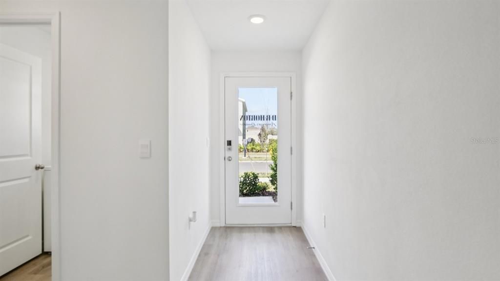 Active With Contract: $304,990 (3 beds, 2 baths, 1560 Square Feet)
