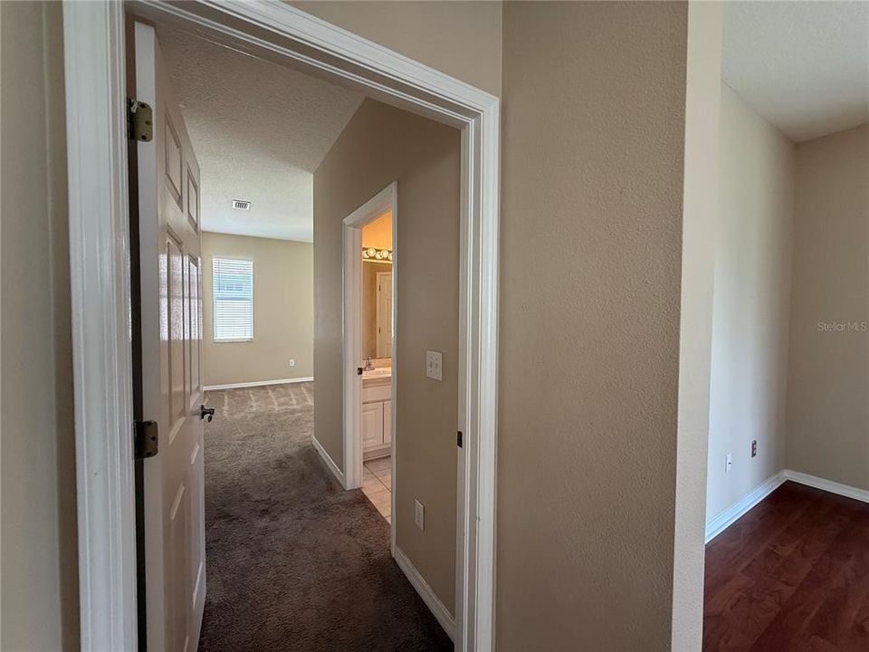 For Rent: $2,450 (4 beds, 2 baths, 1908 Square Feet)