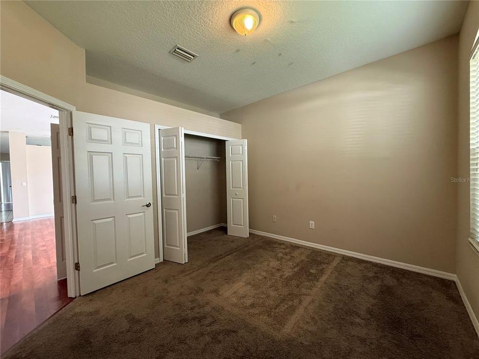 For Rent: $2,450 (4 beds, 2 baths, 1908 Square Feet)