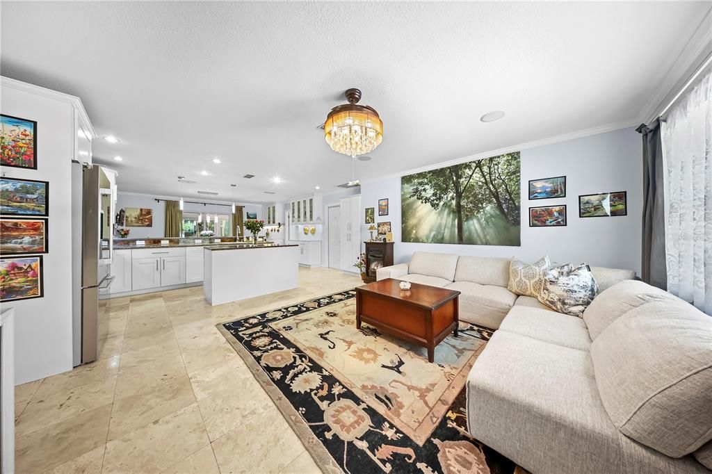 Activo con contrato: $349,900 (3 camas, 2 baños, 1419 Pies cuadrados)
