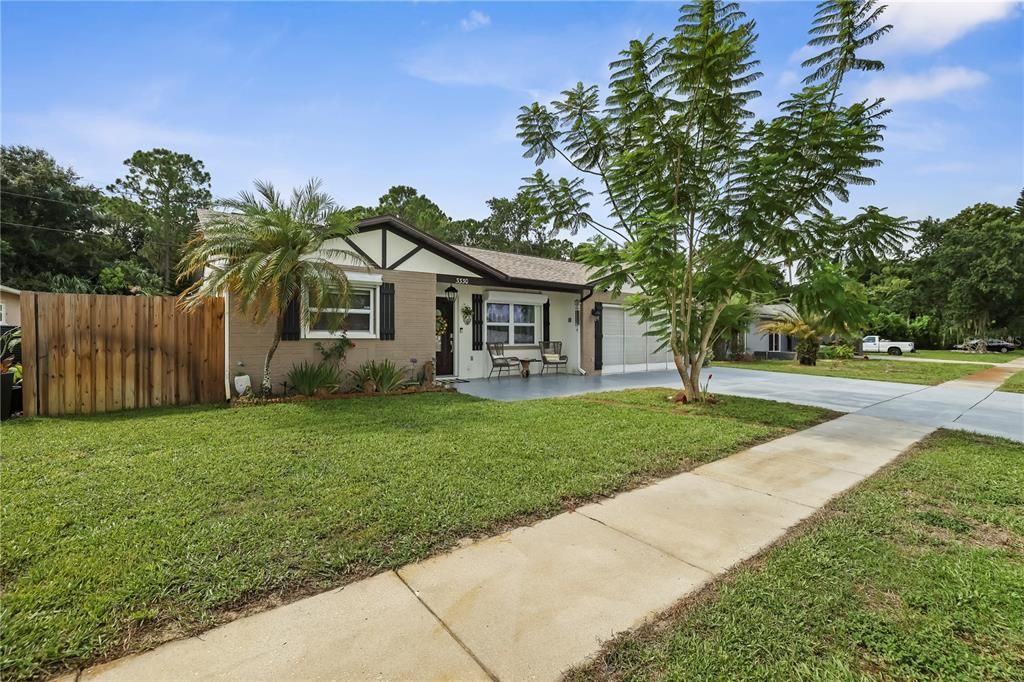 Activo con contrato: $349,900 (3 camas, 2 baños, 1419 Pies cuadrados)
