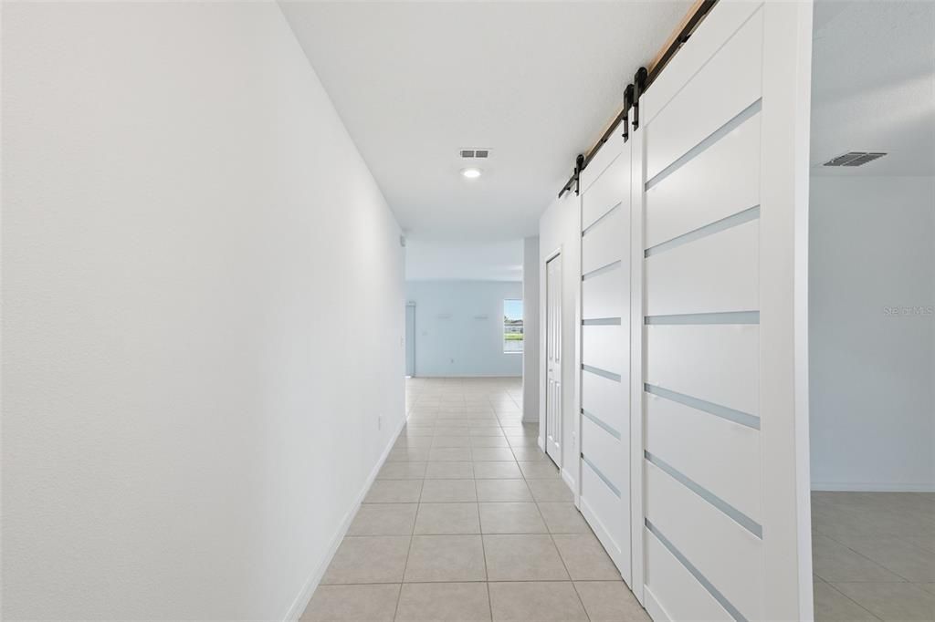 En Renta: $2,650 (4 camas, 2 baños, 2584 Pies cuadrados)