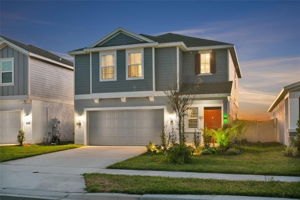 For Rent: $2,200 (4 beds, 2 baths, 1933 Square Feet)