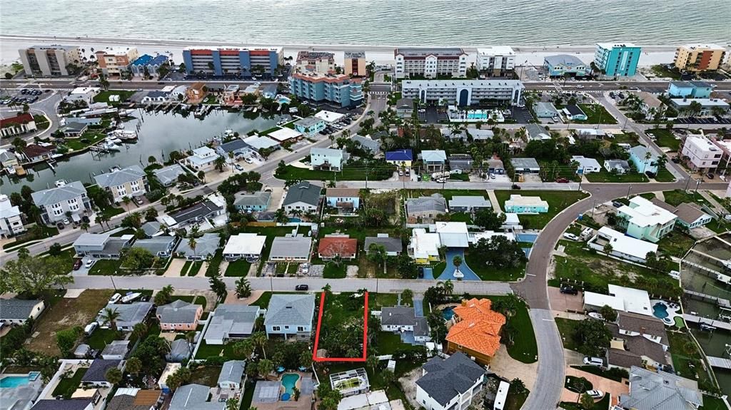 Activo con contrato: $315,000 (0.13 acres)