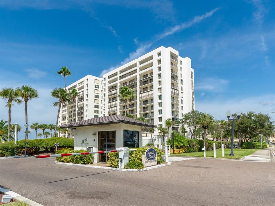For Rent: $6,000 (2 beds, 2 baths, 1298 Square Feet)